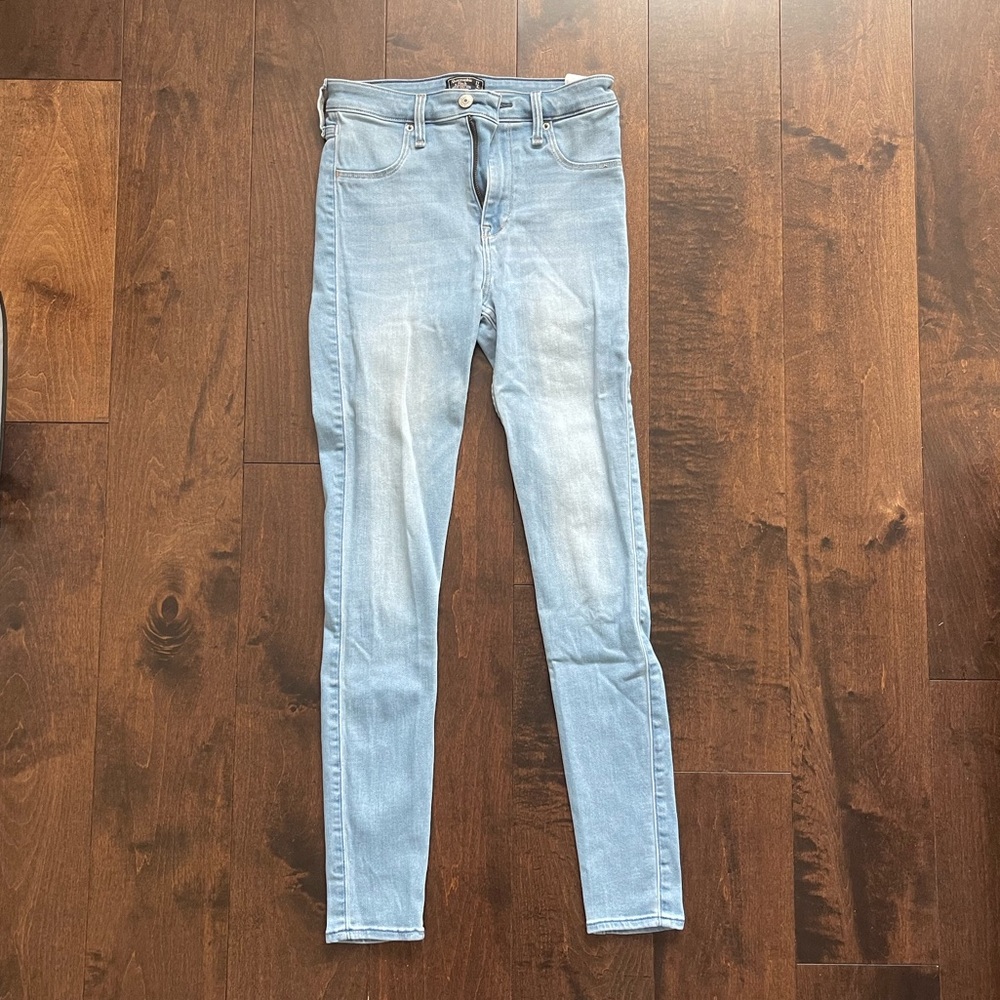 Abercrombie high rise jegging